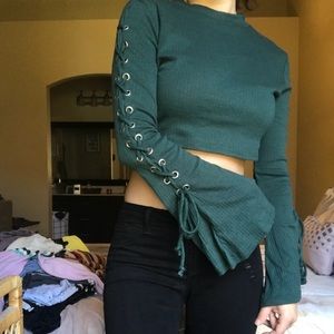 Super cropped bell sleeved shirt
